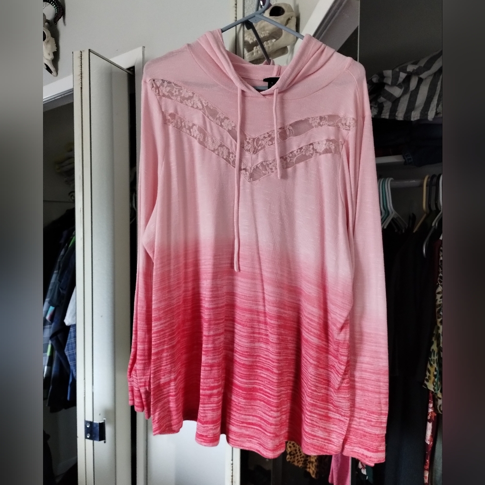 Torrid 3 Pink Ombre Hoodie Blouse